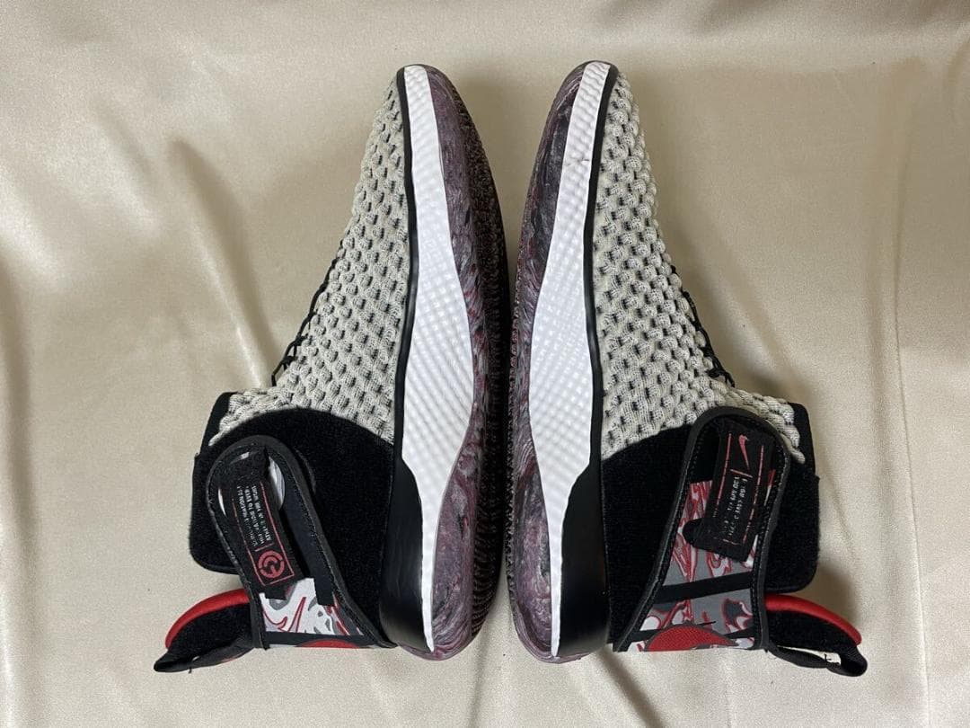 【美品】NIKE Air Zoom UNVRS 28cm／エアズーム ユニバース
