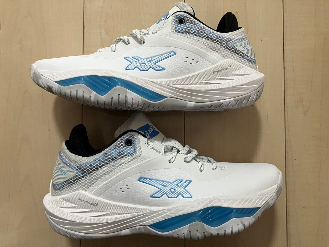 asics アシックス バスケットシューズ ノヴァサージ ロー 27.5cm