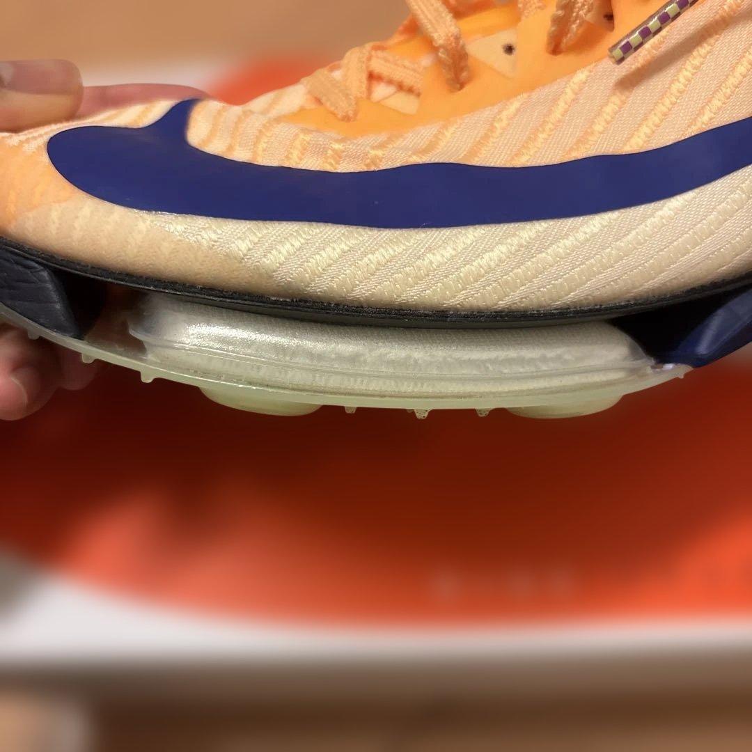 NIKE MAXフライ2 オレンジカラー