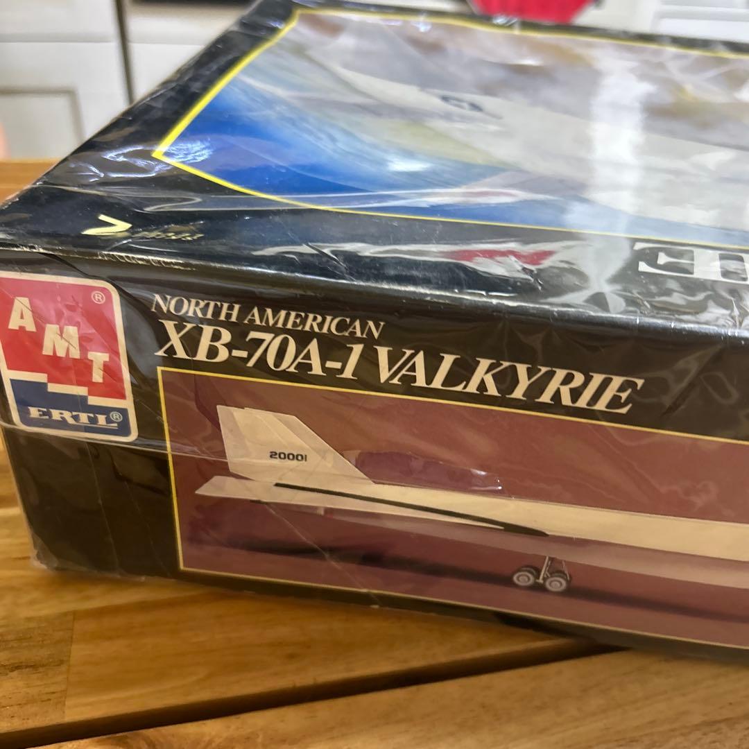浦*郎様 AMT XB-70A-1 Valkyrie 1/72モデルキット