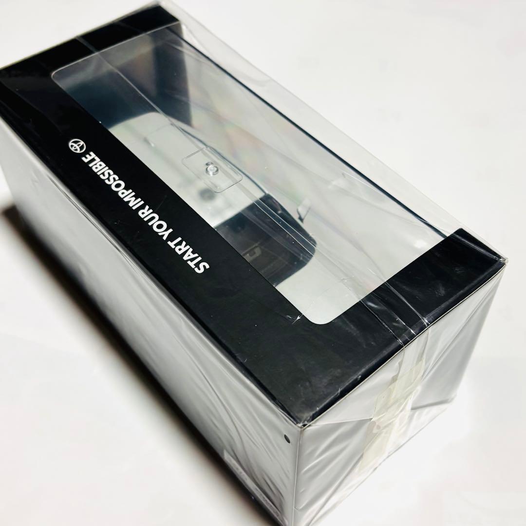 トヨタ ハリアー 1/30 ミニカー ホワイトパール 新品 未開封品