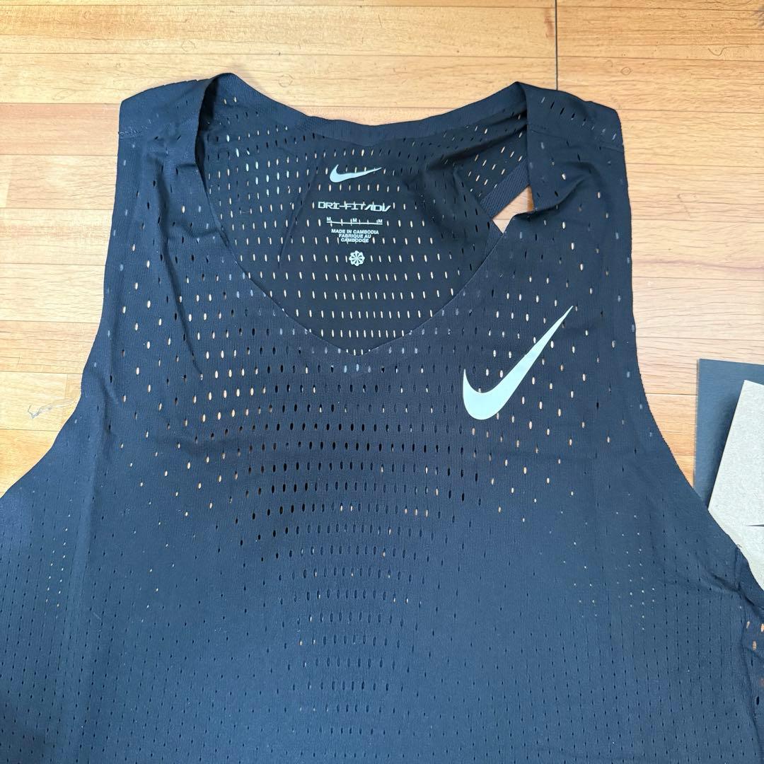 【新品未使用】Nike エアロスイフトドライフィット タンクトップ M ブラック