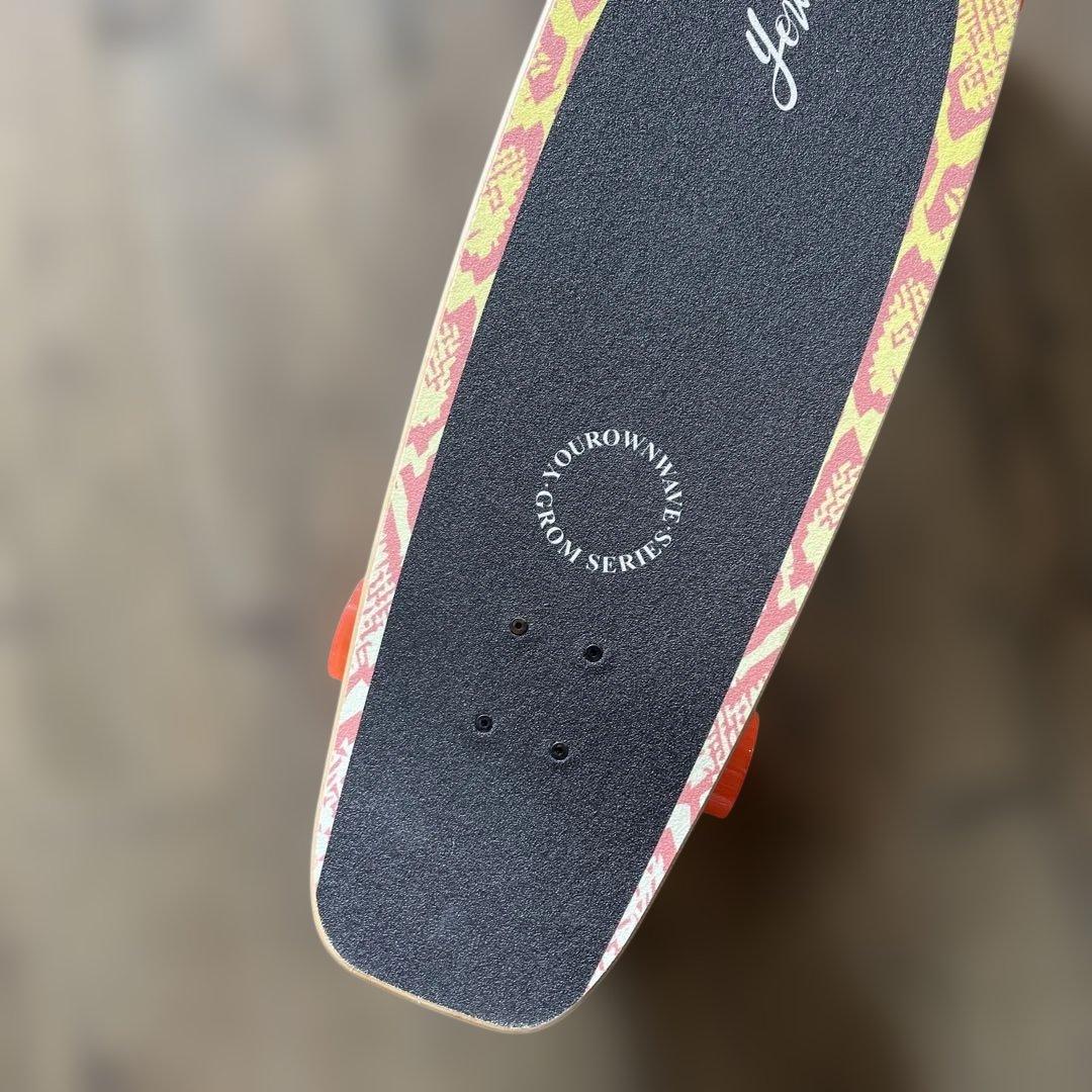 YOW ヤウサーフスケートGrom Hossegor 29㌅グロム