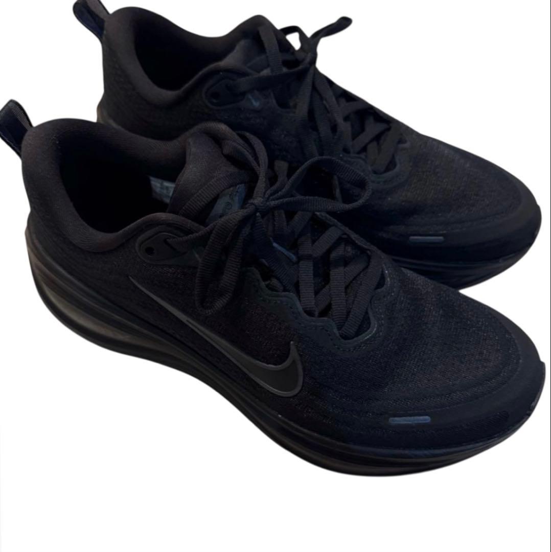 美品　NIKE VOMERO PLUS ズーム ボメロ プラス 25.0cm