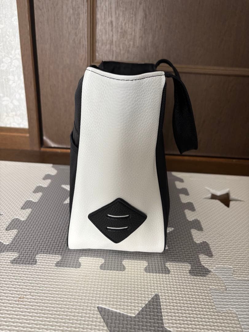 JONES カートバッグ 黒・白