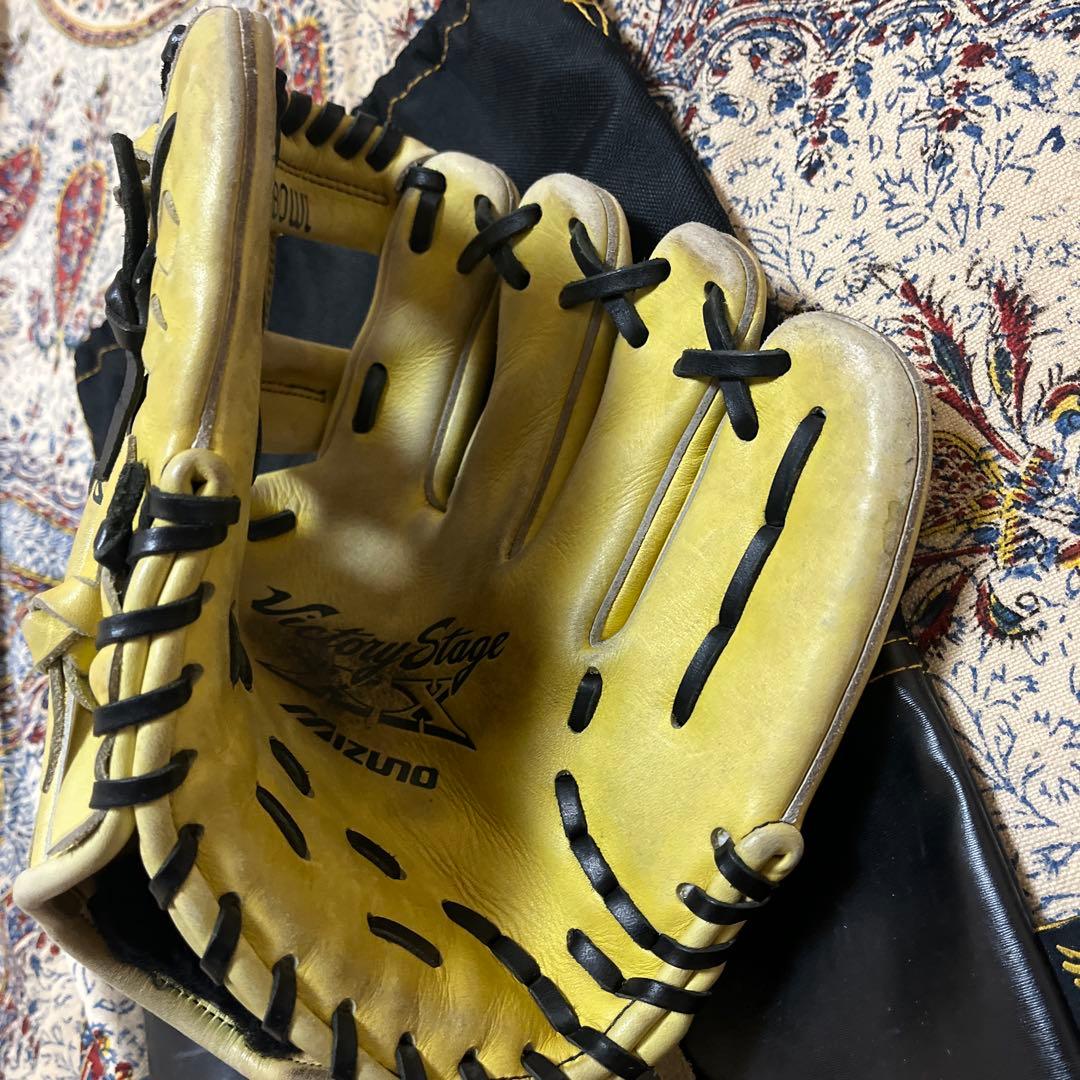 最終値下げ！　Mizuno Victory Stage 硬式グローブ イエロー