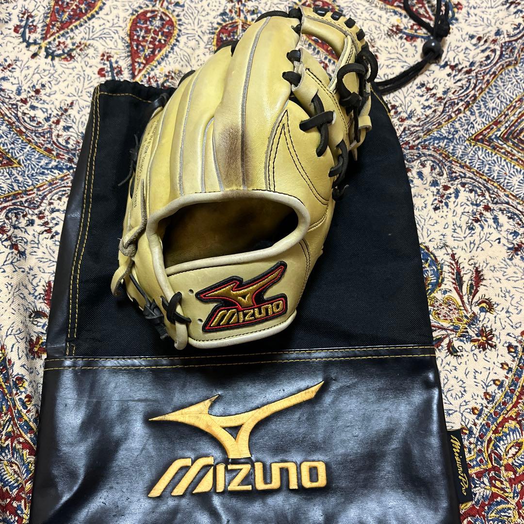 最終値下げ！　Mizuno Victory Stage 硬式グローブ イエロー
