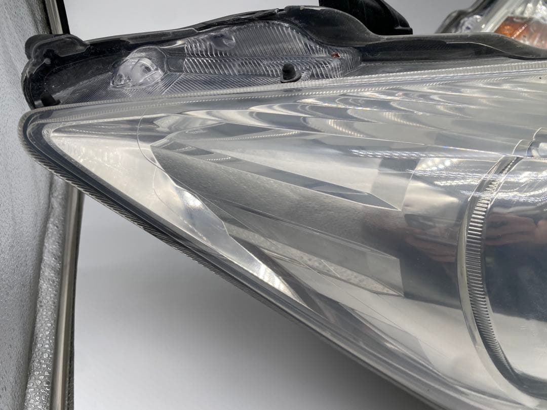 ホンダ フリード GB3 GB4 純正 HID ヘッドライト 左右セット