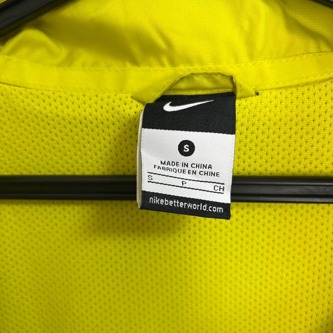 NIKE セルティック　ナイロン　ジャケット　Sサイズ 美品　サッカー