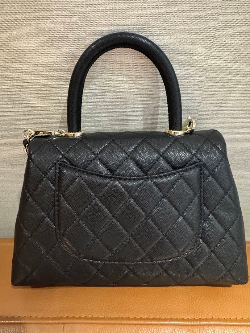 ノベルティCHANELチェーン　ショルダーバッグ　トップハンドル ブラック
