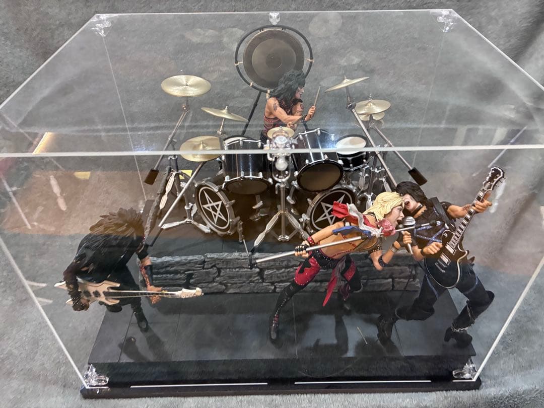 モトリークルー フィギュア　motley crue マクファーレントイズ