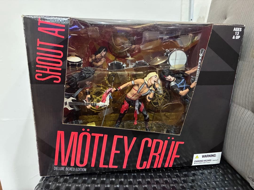 モトリークルー フィギュア　motley crue マクファーレントイズ