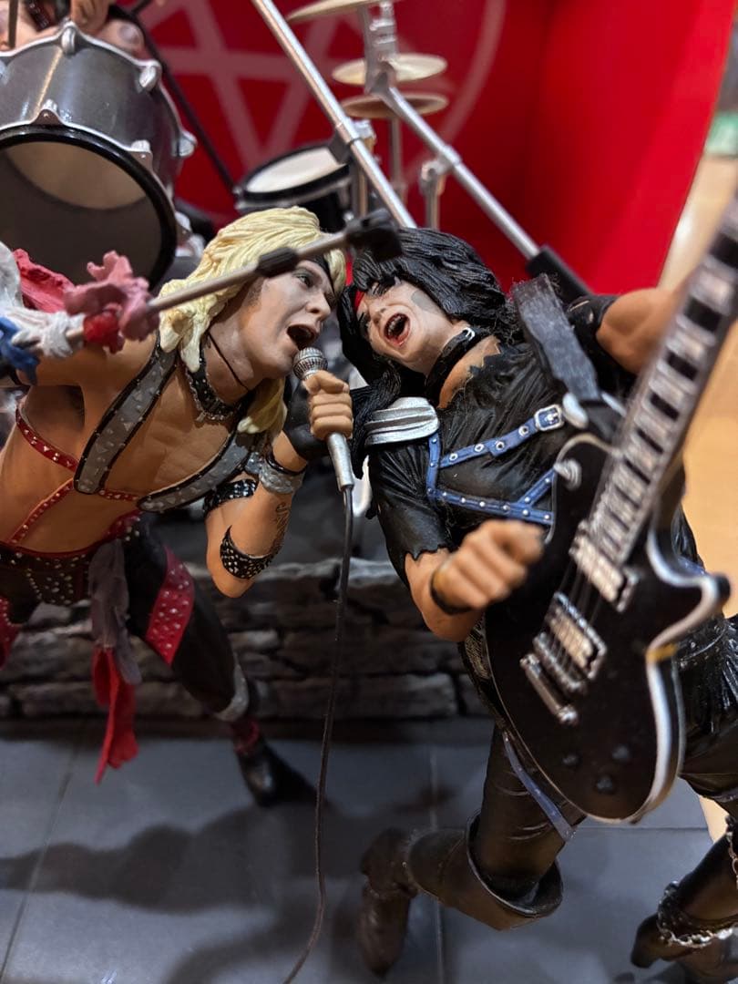 モトリークルー フィギュア　motley crue マクファーレントイズ