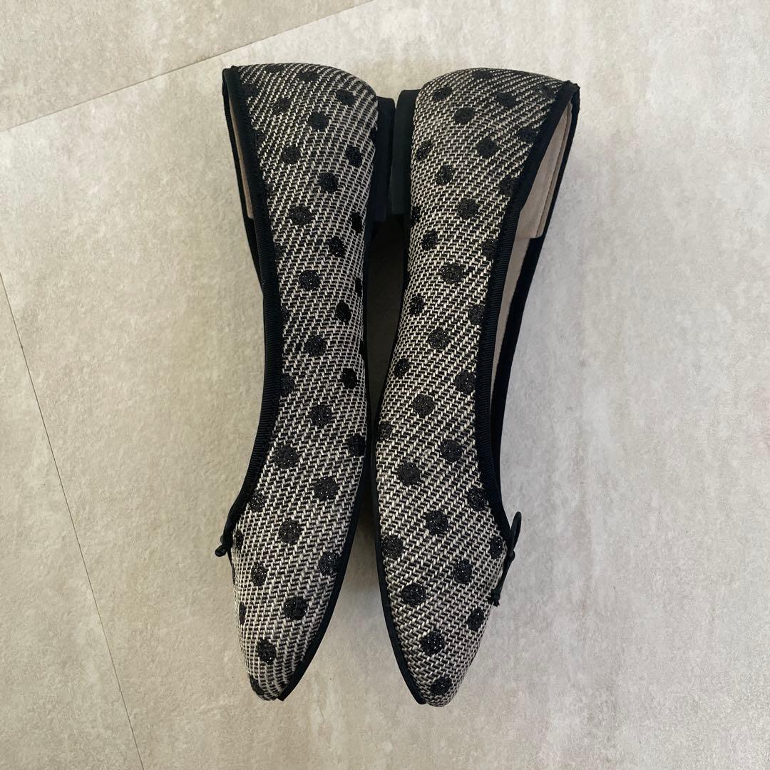 美品！LE TALON ドット柄 フラットシューズ　23.5cm