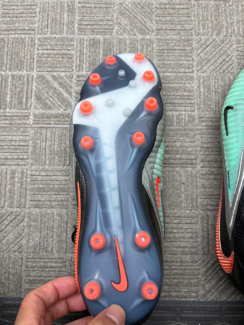 NIKE ファントム6エリート　AG-PRO