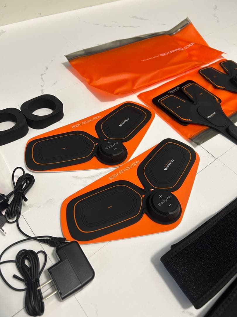 正規品Sixpad Body Revolution EMS トレーニングセット
