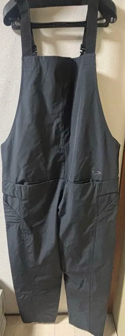 【新品・定価2.9万】オークリー スノボウェア つなぎ　ブラック XL