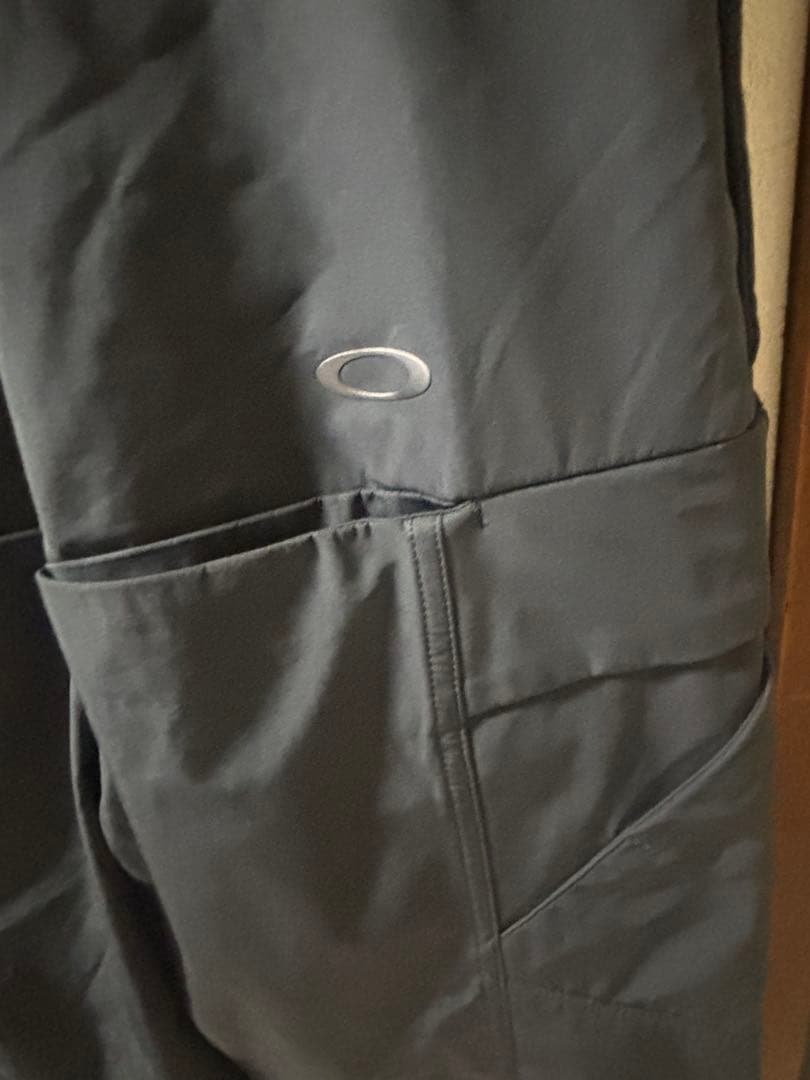 【新品・定価2.9万】オークリー スノボウェア つなぎ　ブラック XL