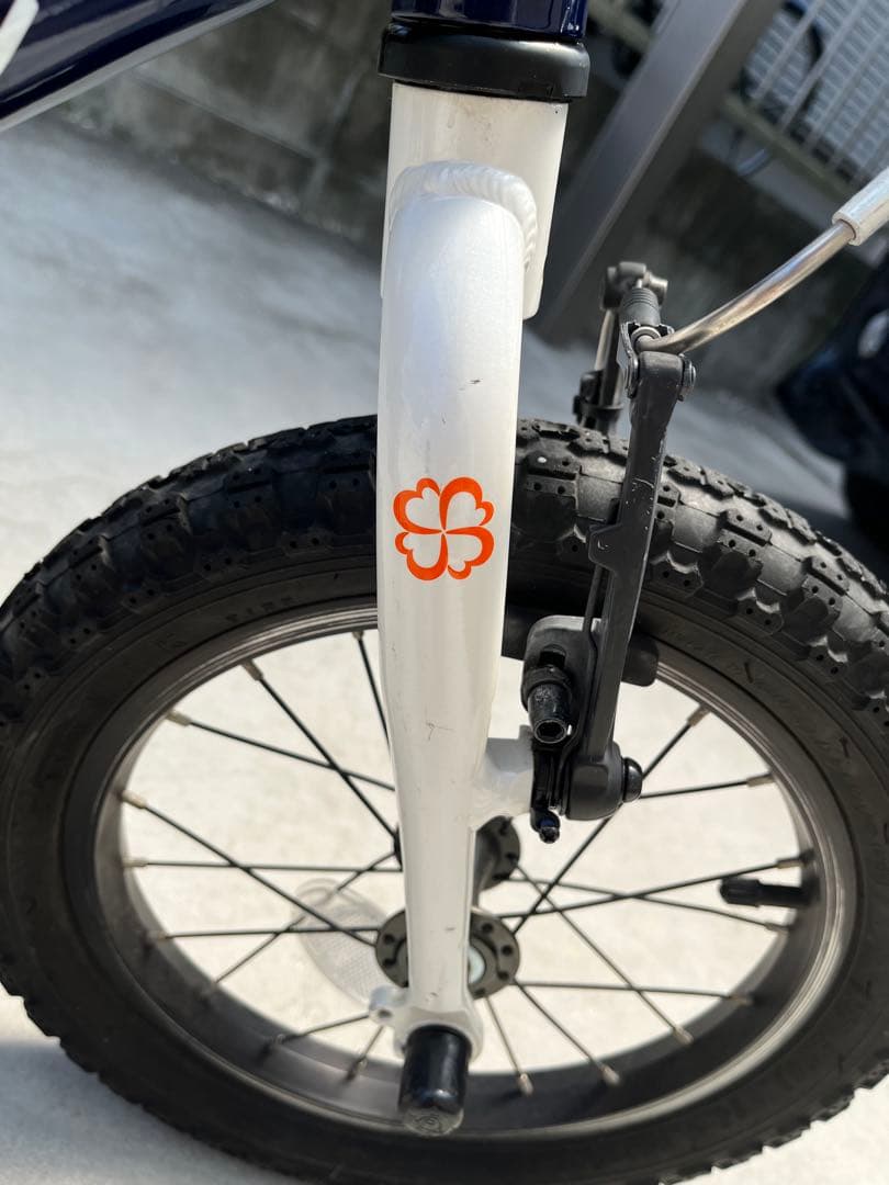 ヨツバサイクル　14インチ　キャプテンネイビー