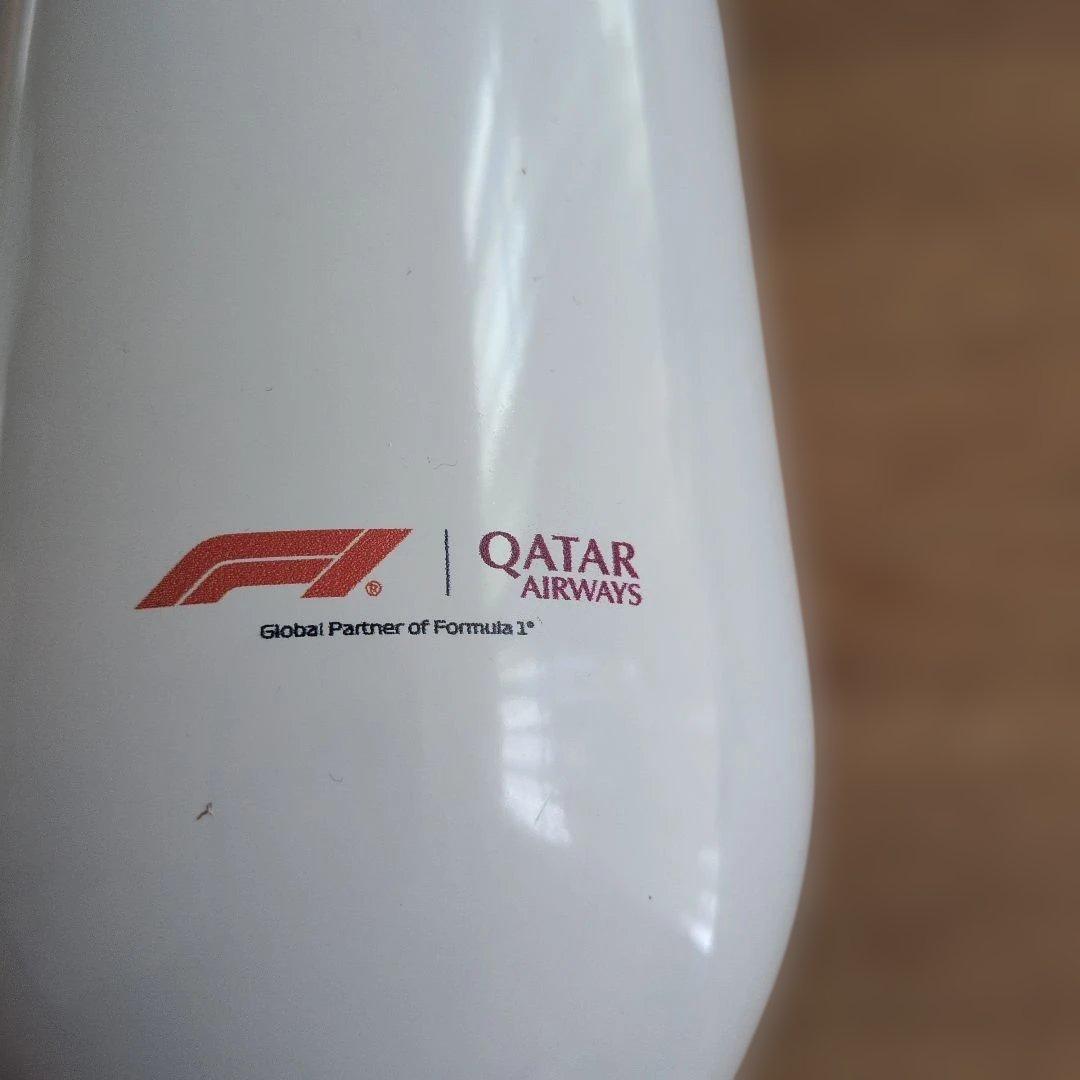 Qatar Airways Formula 1 コラボマグ