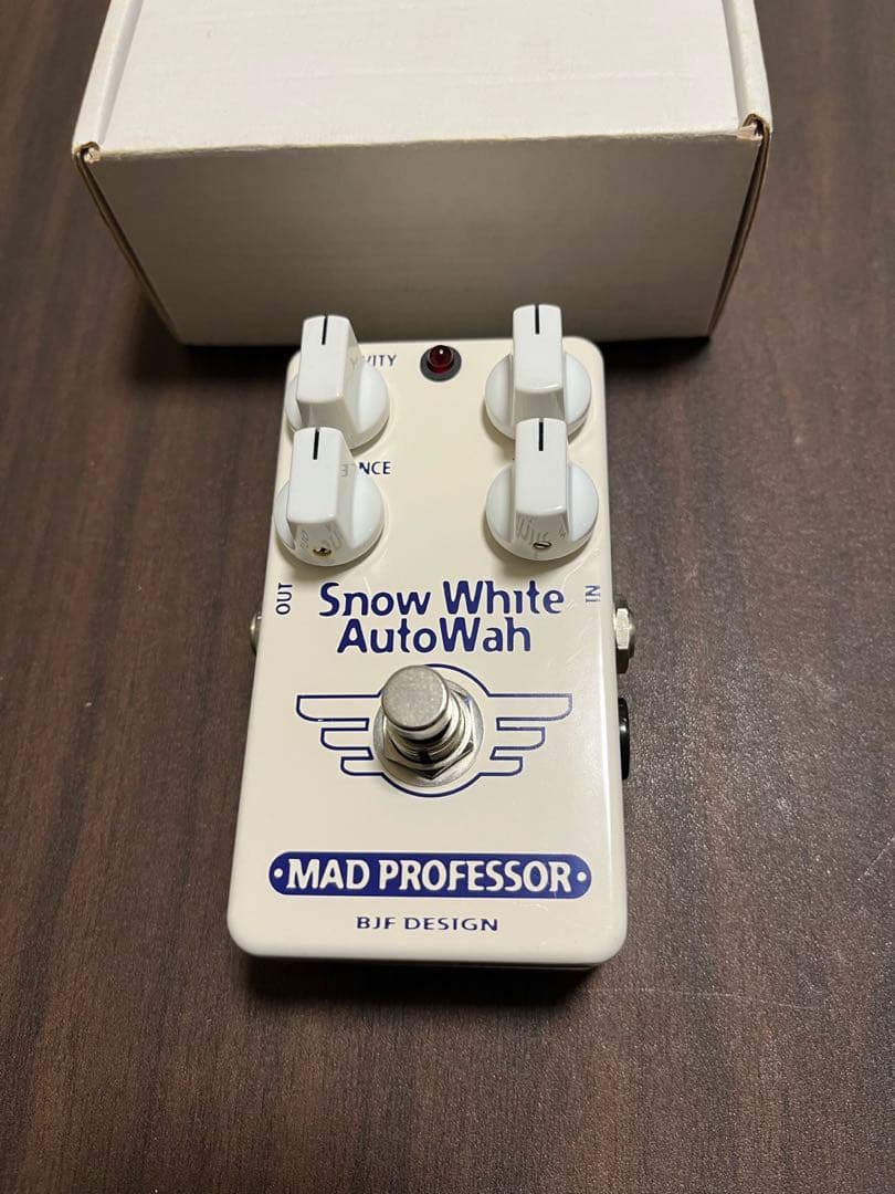 ギター MAD PROFESSOR  White AutoWah HW