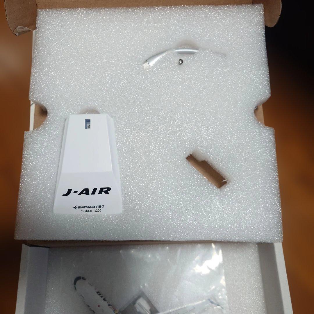 航空機・ヘリコプター 1/200 JAL J-AIR Embraer 190 NO LIMIT