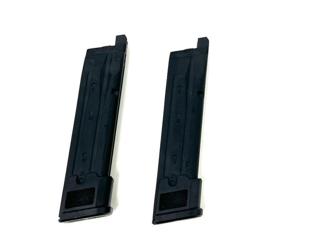 SIG M17 CO2スペアマガジン BK 2本セット 未使用新品 最新型