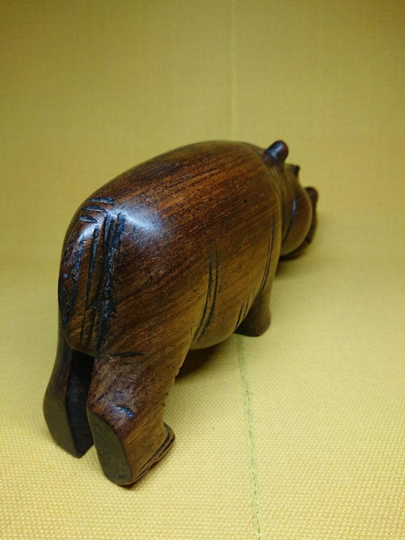 【美品】ビンテージ　カバ　河馬　木彫り　置物　インテリア　工芸品　A1622