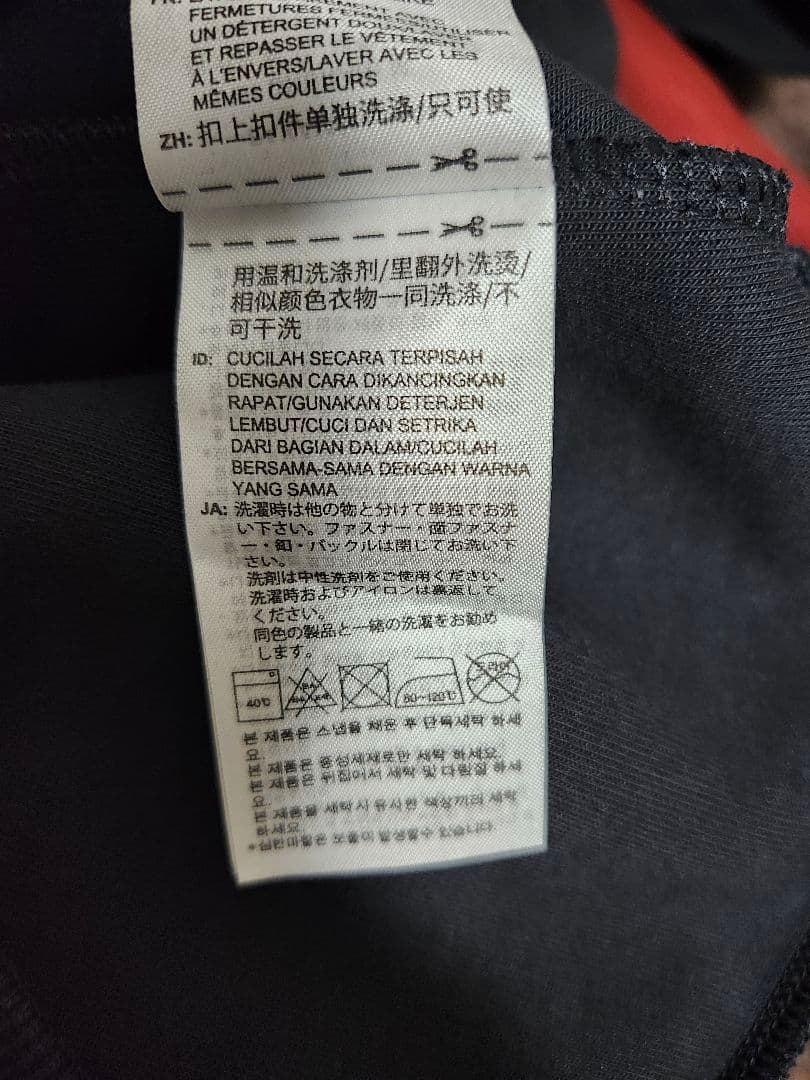 adidas　パーカー