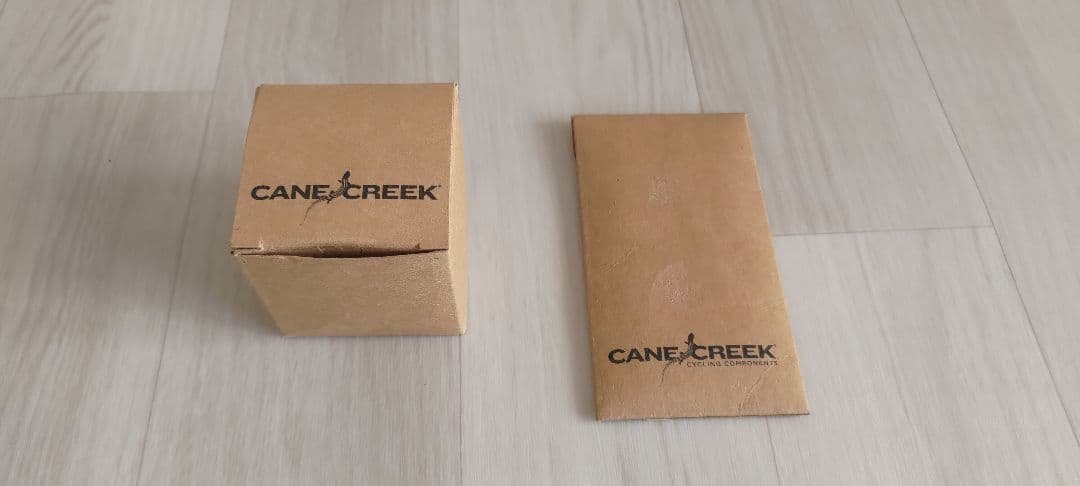 CANE CREEK HELLBENDER 70 ブルー＆ベースプレート