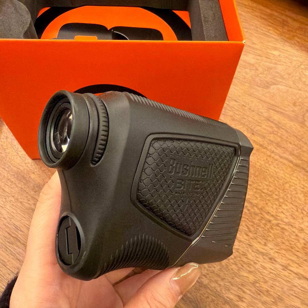 【新品】Bushnell ピンシーカー ゴルフ用レーザー距離計