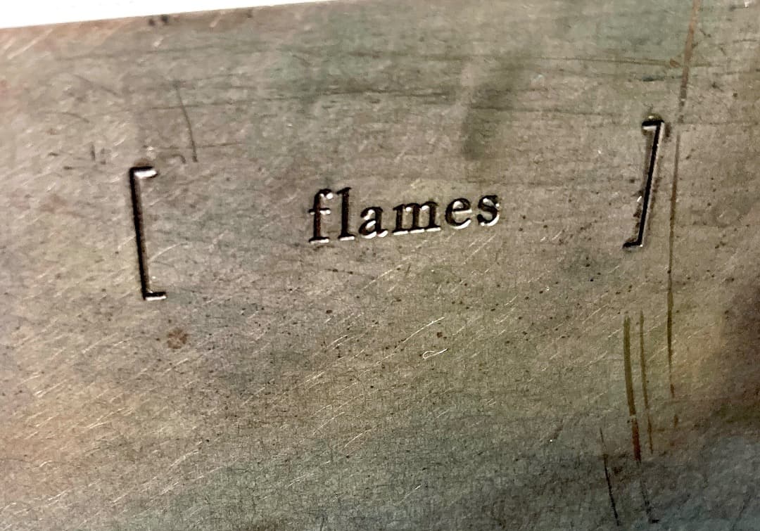 flames　焚き火台　ファイヤースタンド　無垢