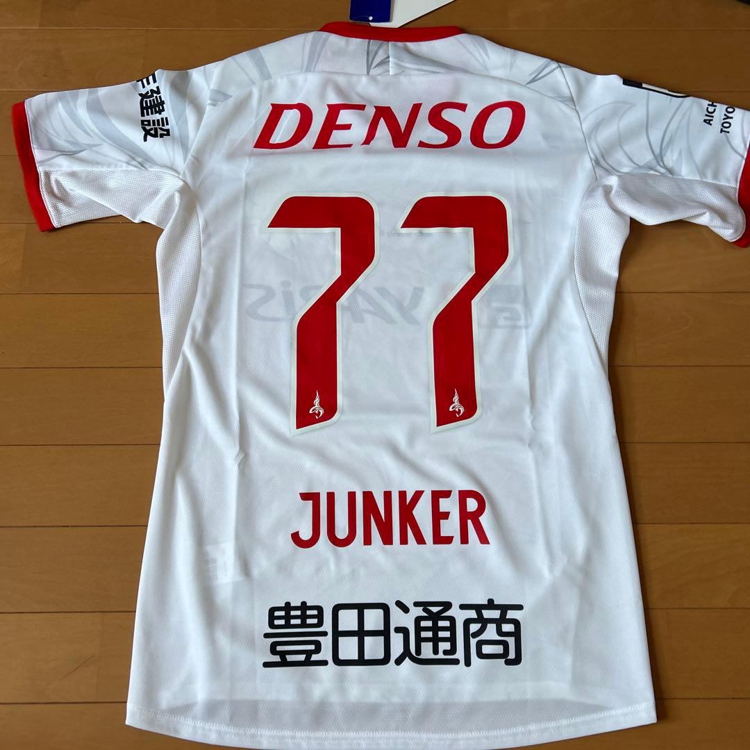 名古屋グランパス　キャスパー・ユンカー　ユニフォーム