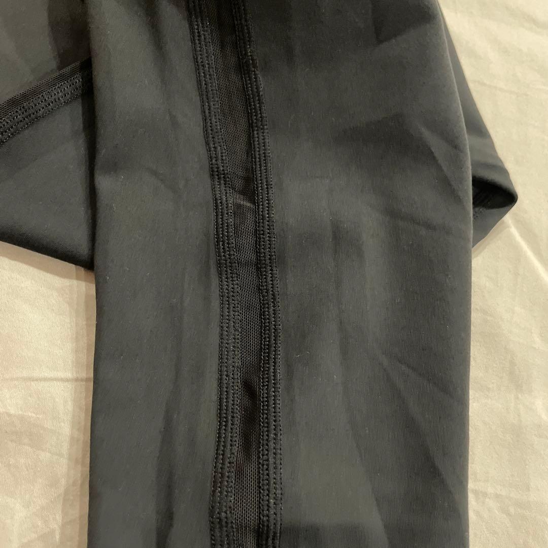 新品SUKALAスカーラピンクタンクトップと黒レギンスセットＬサイズ