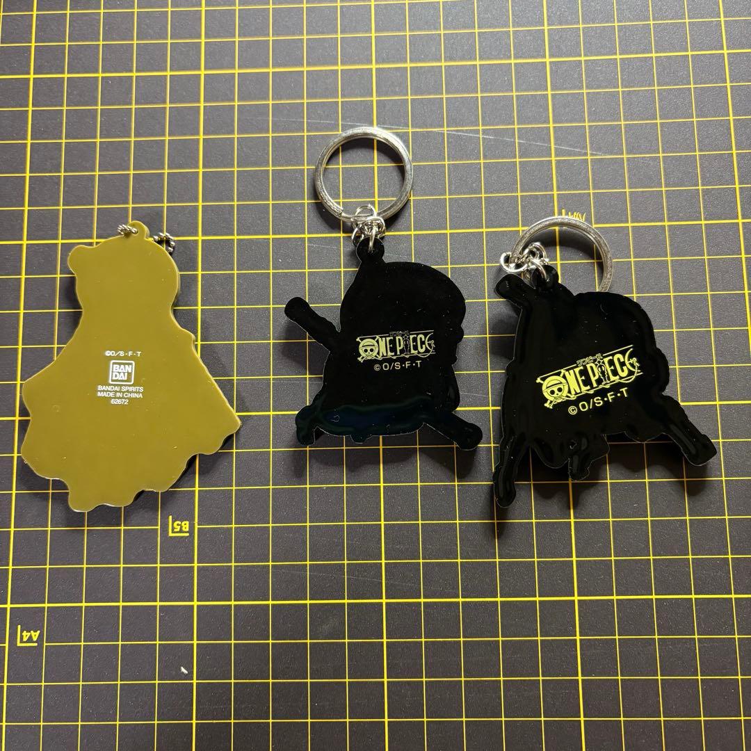 【セット売り】トラファルガーローONE PIECE アクスタ　バッジキーホルダー