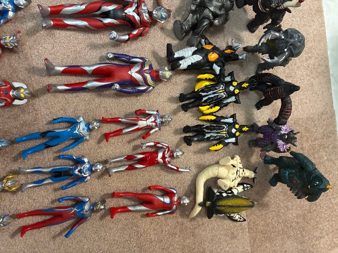ウルトラマンフィギュアセット 67体