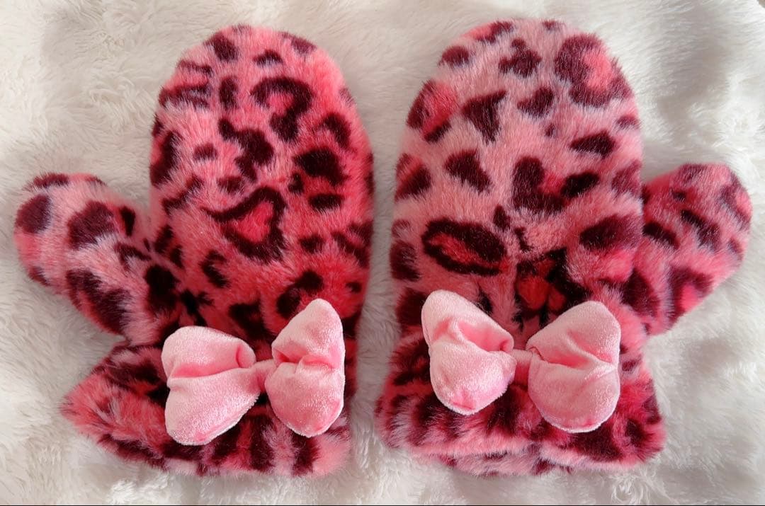 ディズニー　旧ヒョウ柄ファンキャップ　手袋付き