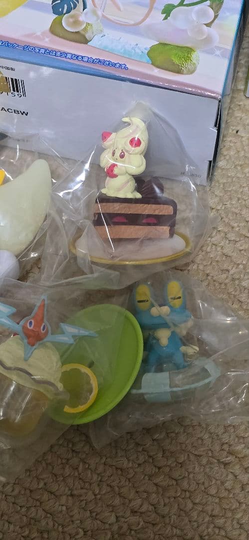 ポケモン　リーメント、ガチャ等　まとめ売り