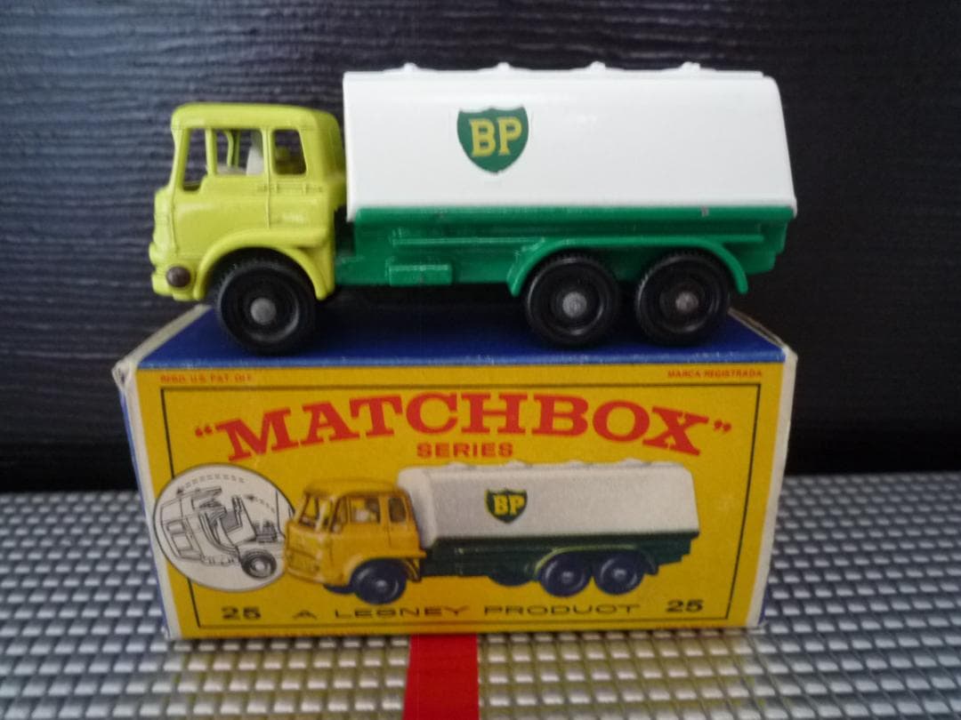MATCHBOX N° 25C BP PETROL TANKER 1964