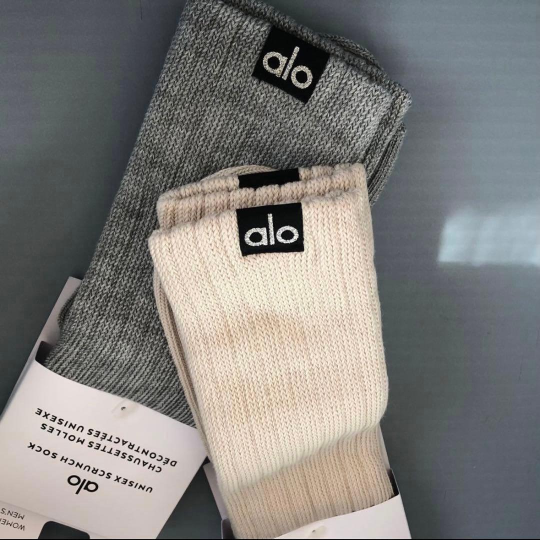 alo yoga ユニセックス　ソックス グレーM