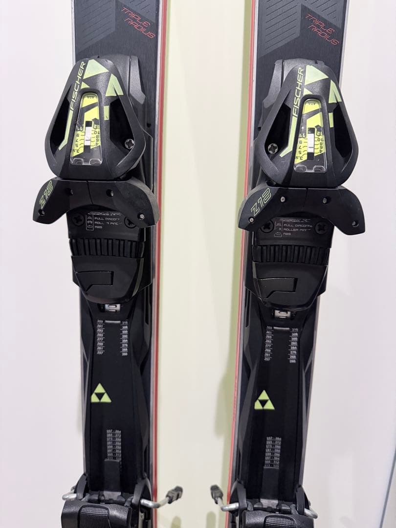 フィッシャー FISCHER RC4 CURV ザ・カーブ　スキー板