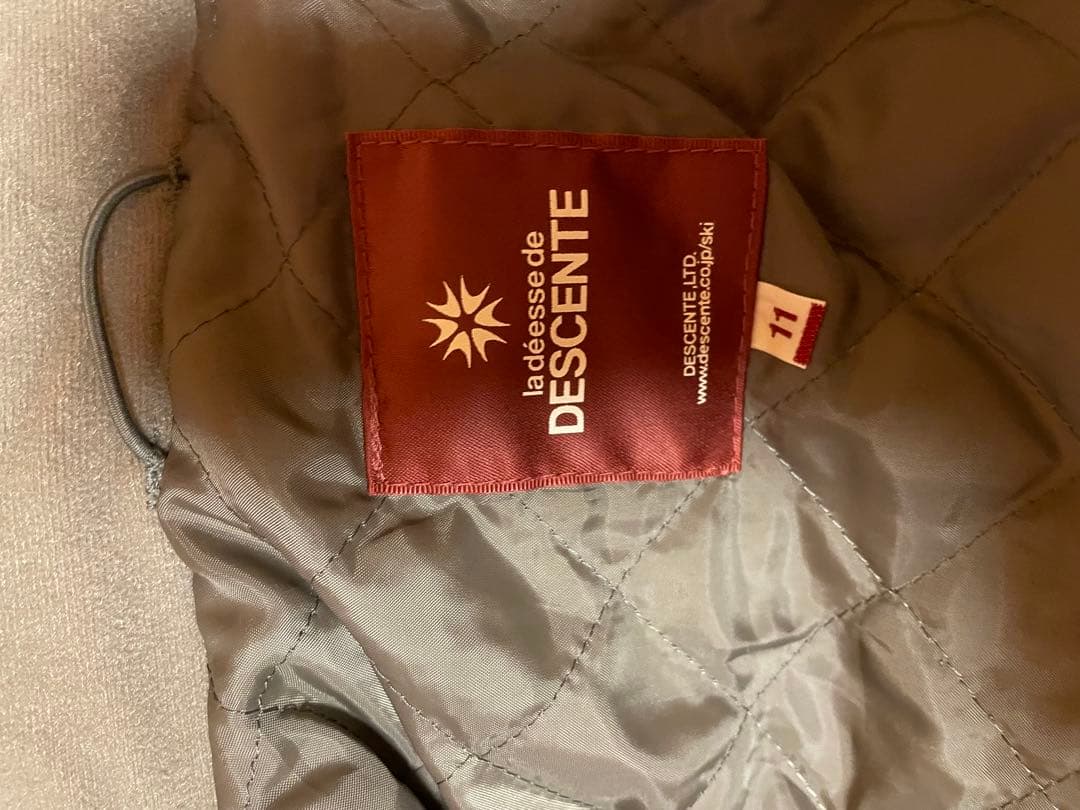 DESCENTE スキーウェア 女性用 サイズ11