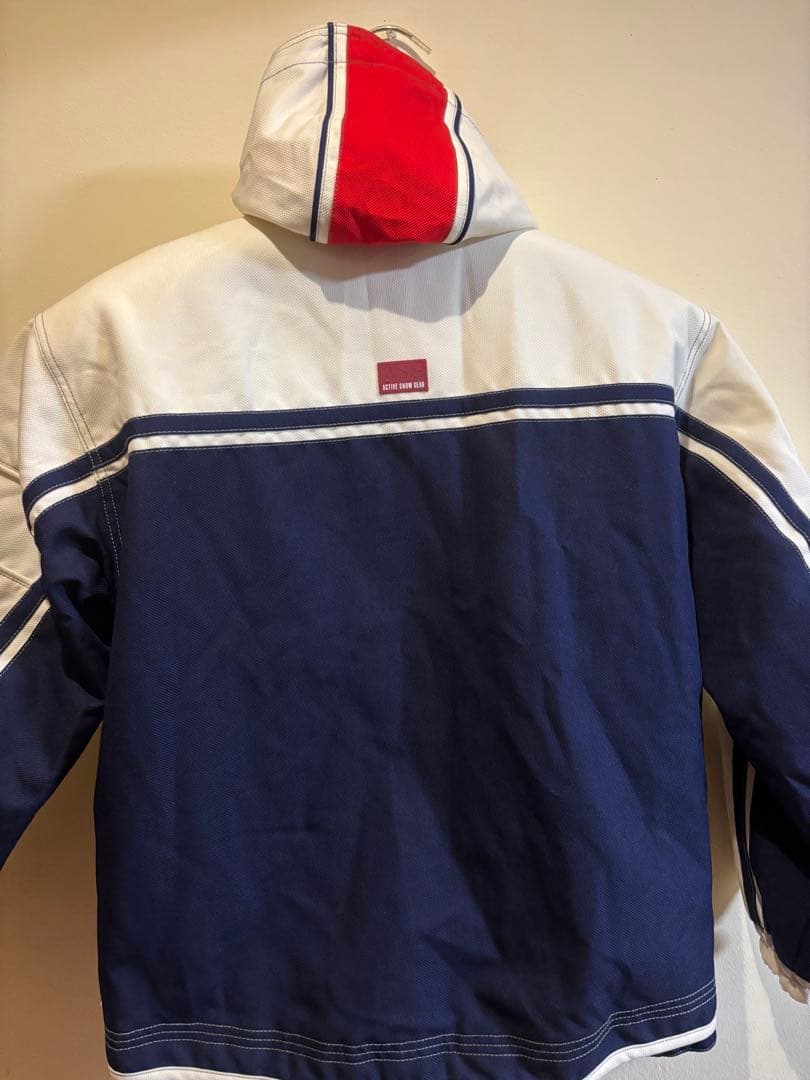 【お値下げ中】【【新品未使用】DESCENTE スキーウェア Mサイズ