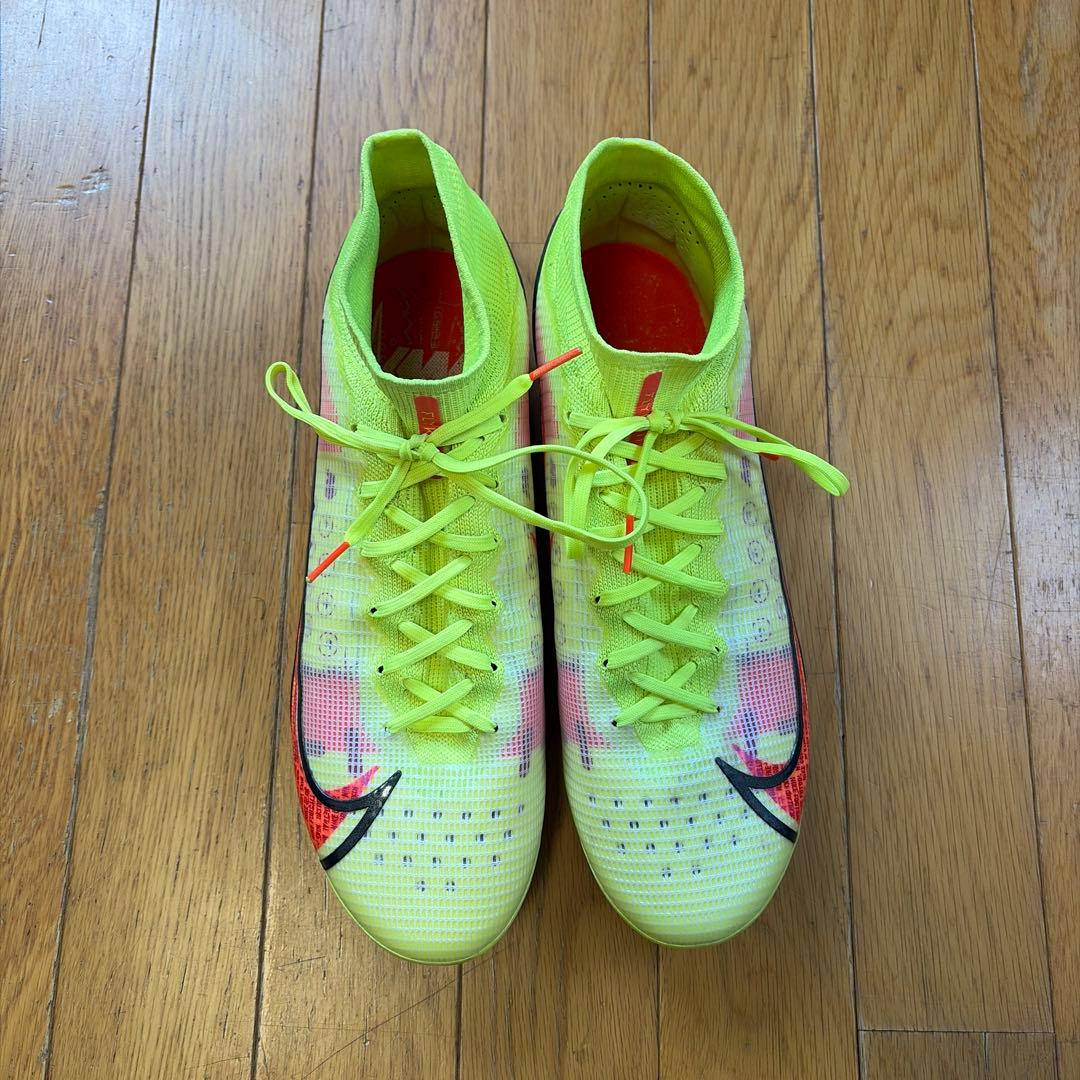 ナイキ サッカーシューズマーキュリアル スーパーフライエリート FG 天然芝