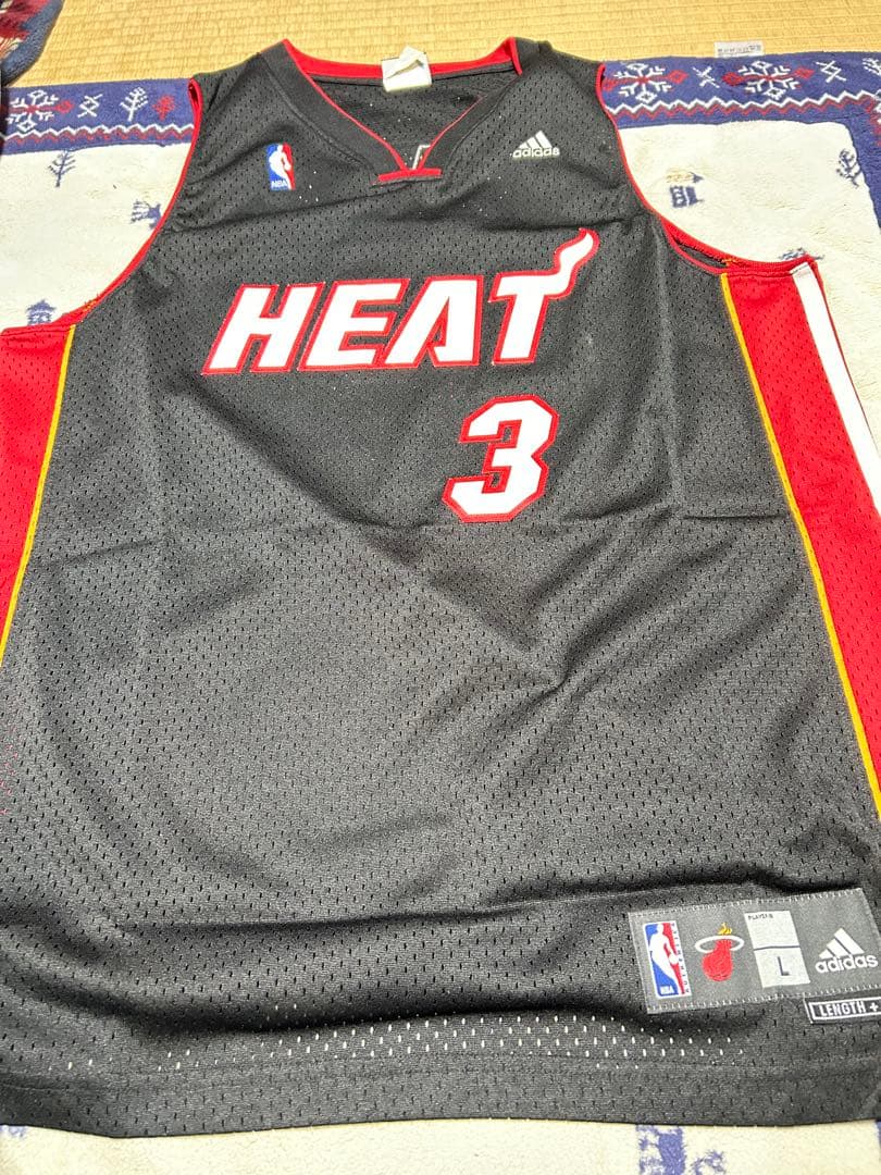 NBA.NCAA ユニホーム、ナンバリング9着バスパン4着 古着
