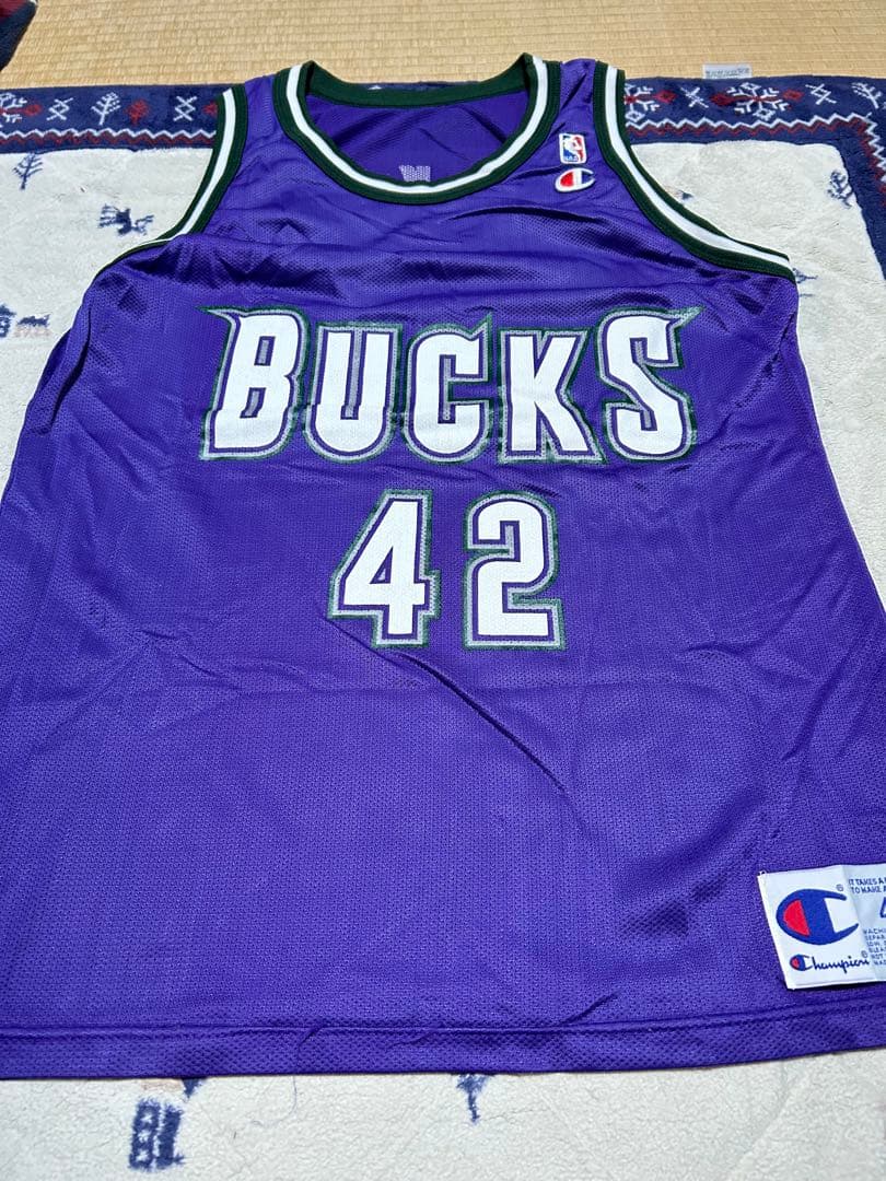 NBA.NCAA ユニホーム、ナンバリング9着バスパン4着 古着
