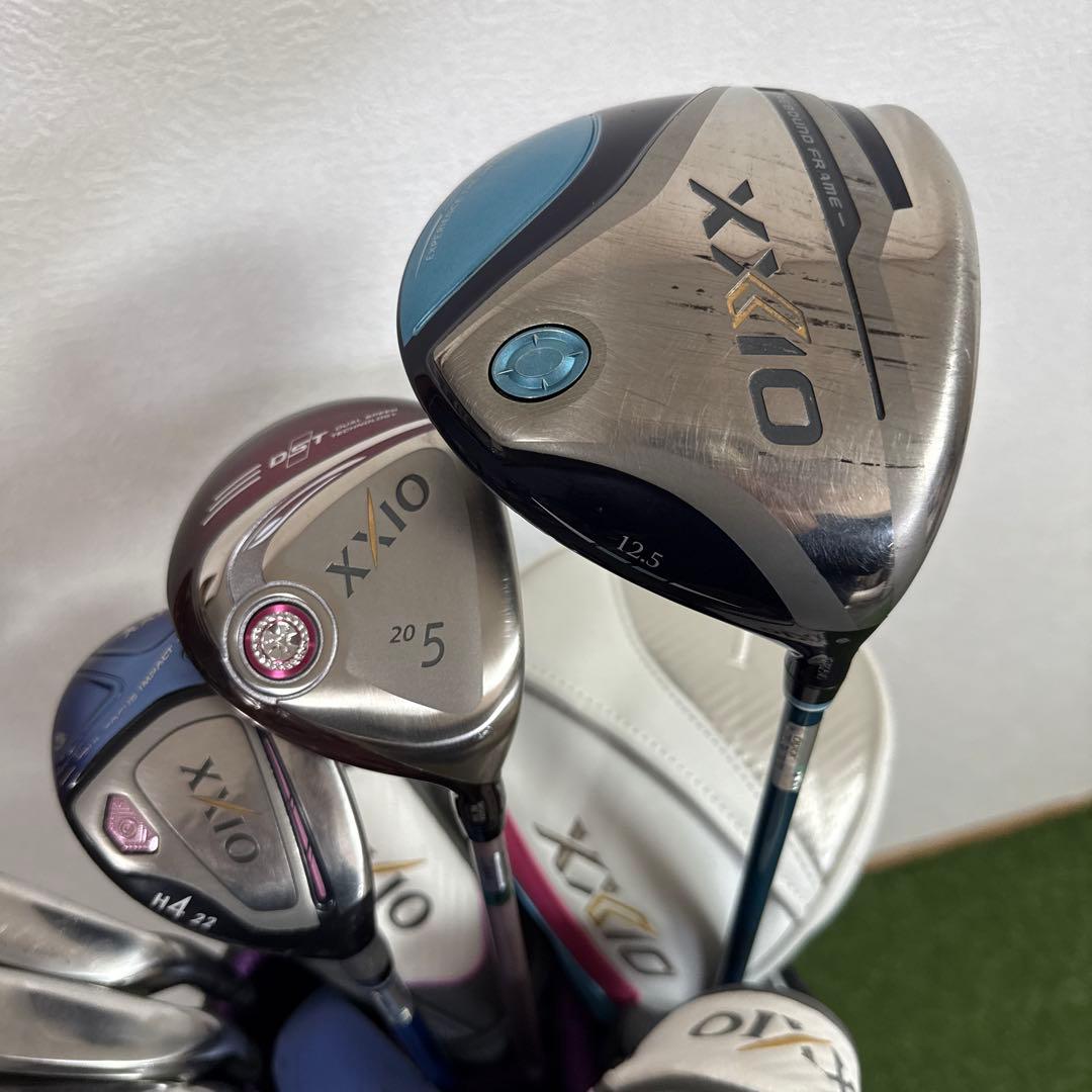 バッグ新品‼️XXIO 7-12代目レディース クラブセット