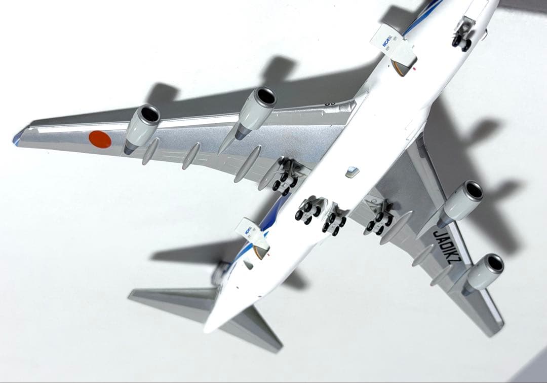 全日空商事 1/200 B747-400F NCA ジオラマ　KZD44402