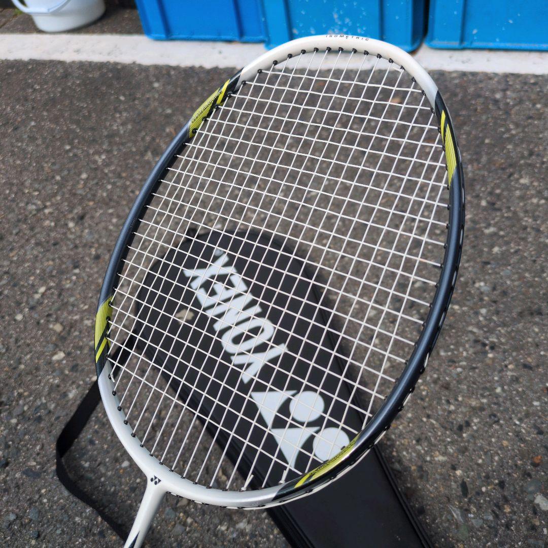 【美品】バドミントン ラケット アークセイバーD19 ヨネックス ケース付き