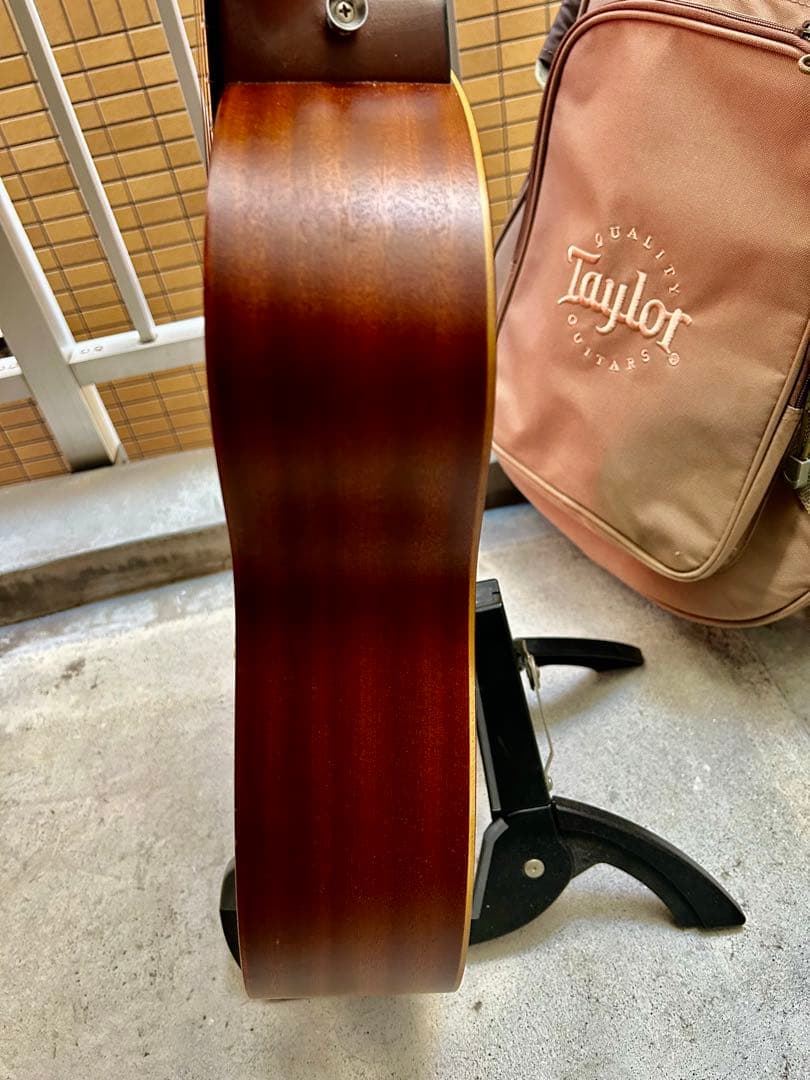 Taylor GS Mini アコースティックギター ワイヤレスピックアップ付